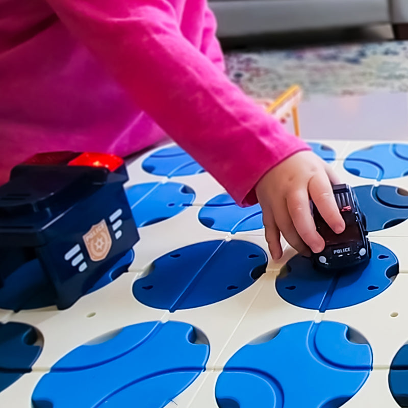 Flipo A-Maze Tracks | DIY Track Maze Set With Battery Powered Vehicle